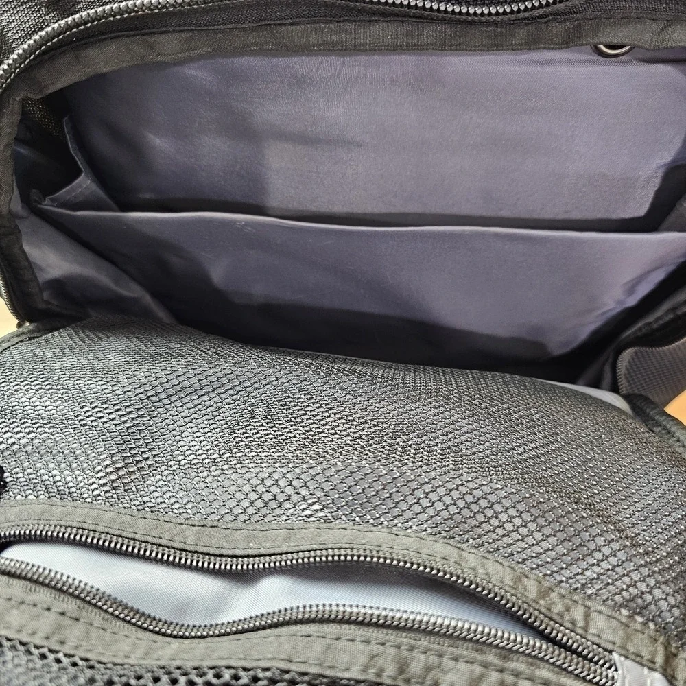 SWISSGEAR Wenger Synergy Laptop Backpack Black/ Grey Read